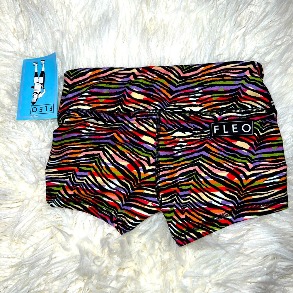 2022 NWT, WZA Exclusive shorts, never worn. Size xs